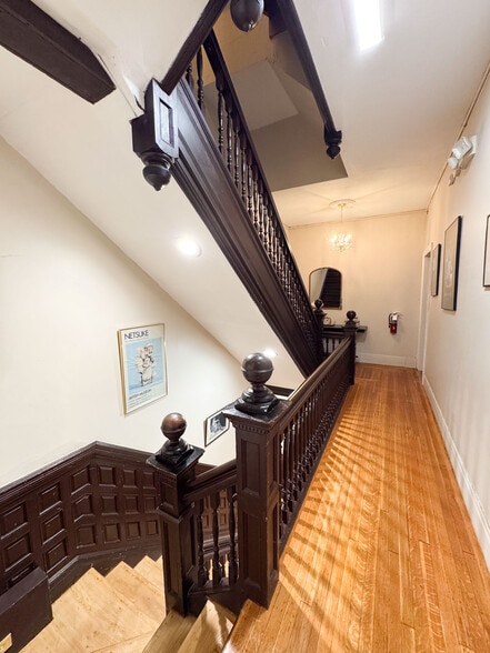 More Photos Of 79 Trumbull St, New Haven Apartments For Sale