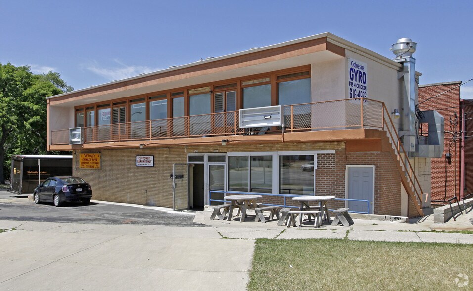 Primary Photo Of 8408 W Lisbon Ave, Milwaukee Storefront Retail Office For Sale