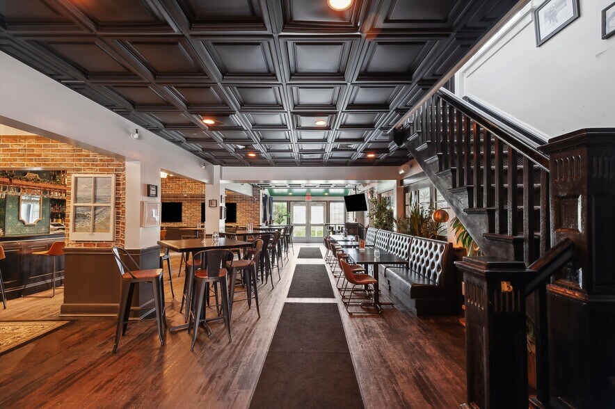 More Photos Of 15 Prospect St, Southampton General Retail For Sale