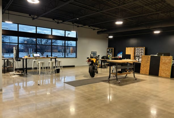 More Photos Of 5400 N 118th Ct, Milwaukee Showroom For Sale