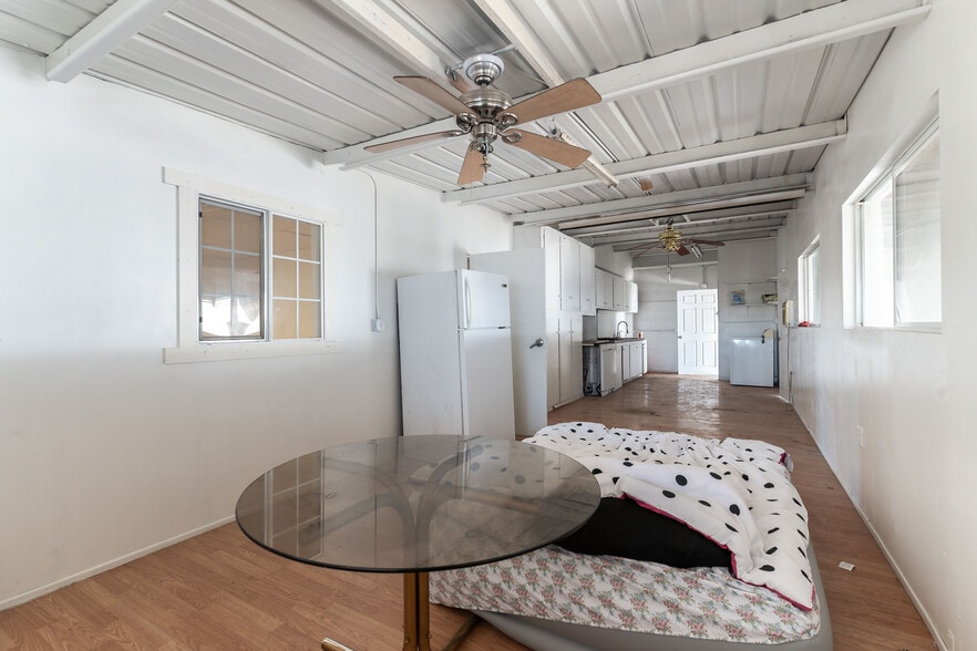 More Photos Of 2272 Crestline Loop, North Las Vegas Auto Repair For Sale