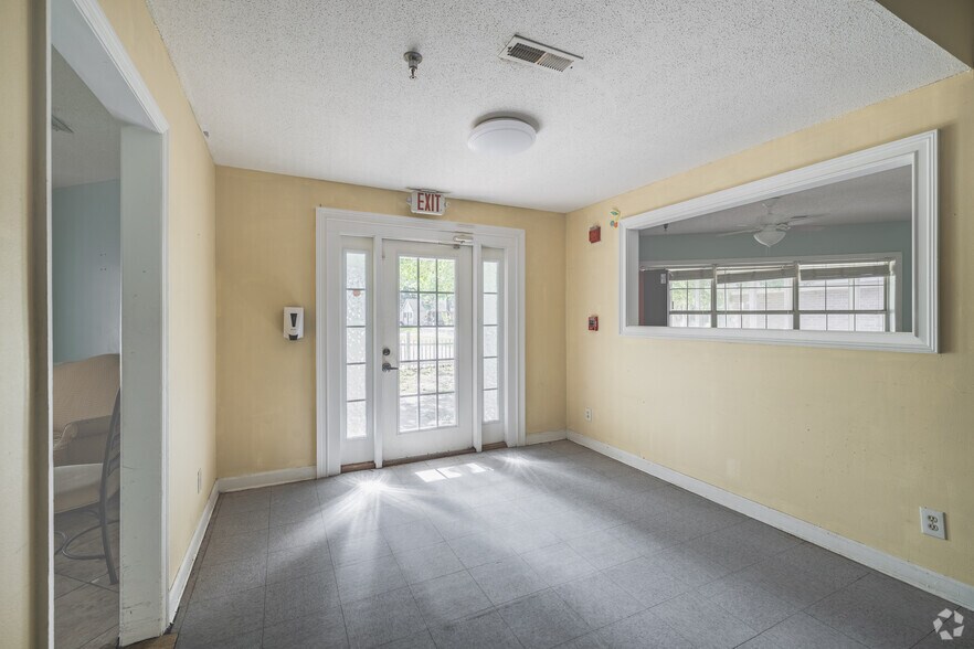 More Photos Of 2902 South Island Rd, Georgetown Healthcare For Sale