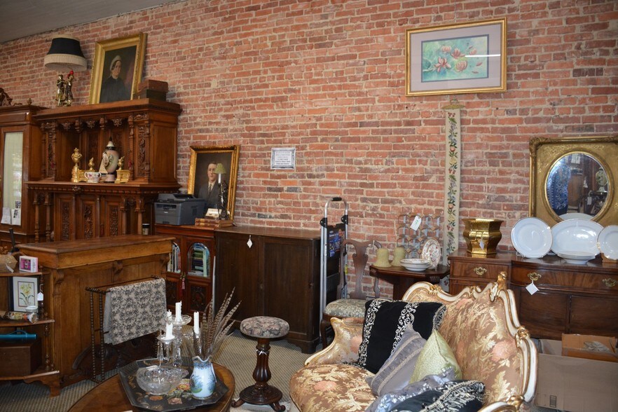 More Photos Of 201 S Main St, Enterprise Department Store For Sale