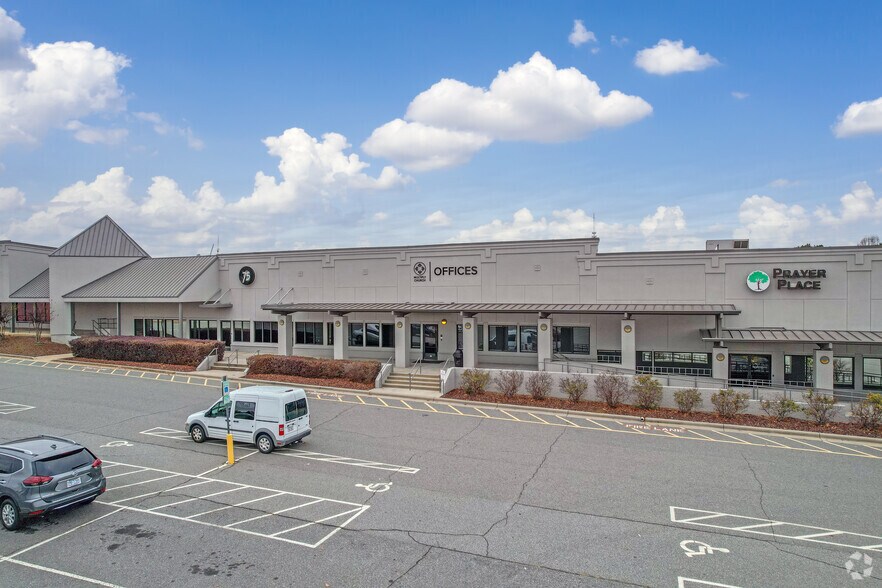 More Photos Of 280 Concord Pky S, Concord Unknown For Sale