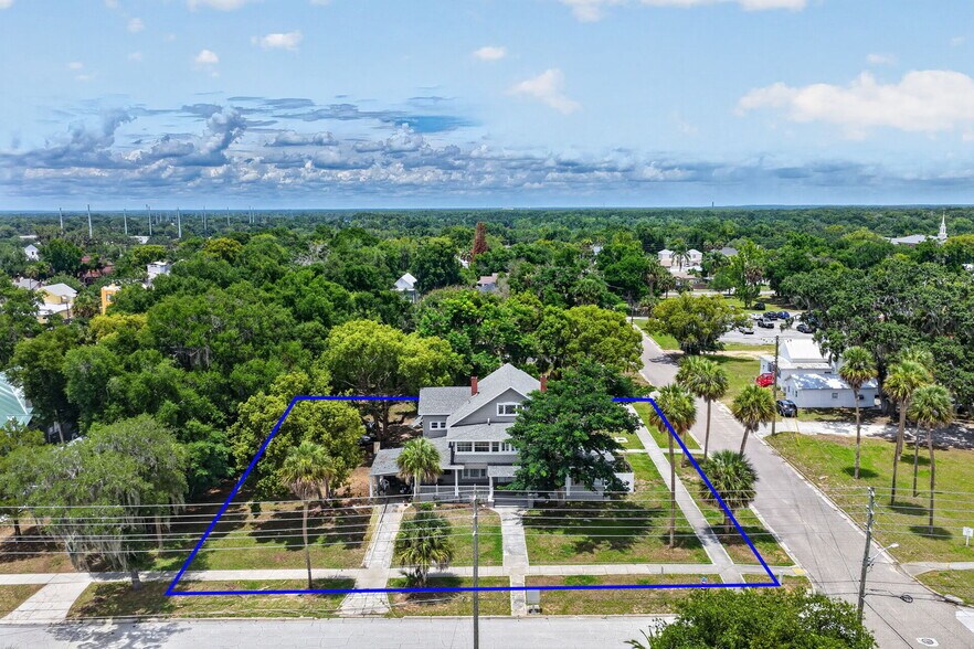 More Photos Of 527 E Lemon Ave, Eustis Apartments For Sale