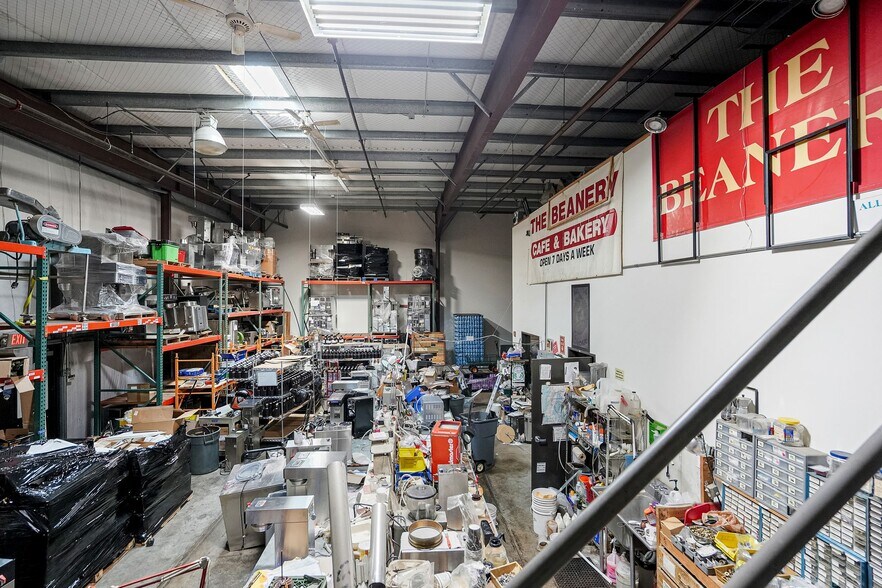 More Photos Of 1852 Fescue St SE, Albany Office For Sale