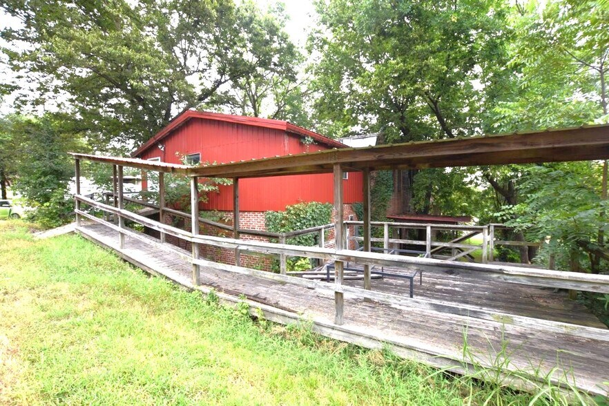 More Photos Of 114 Main St, Watts Apartments For Sale