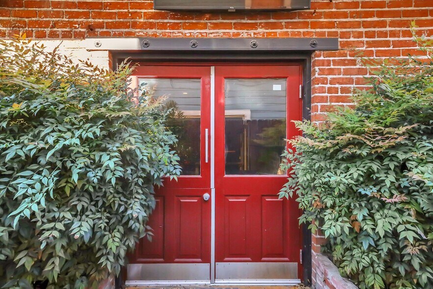 More Photos Of , Sacramento General Retail For Sale