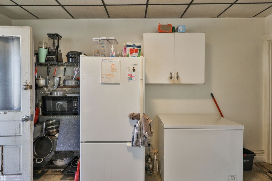More Photos Of 220 S Madison St, Allentown Specialty For Sale