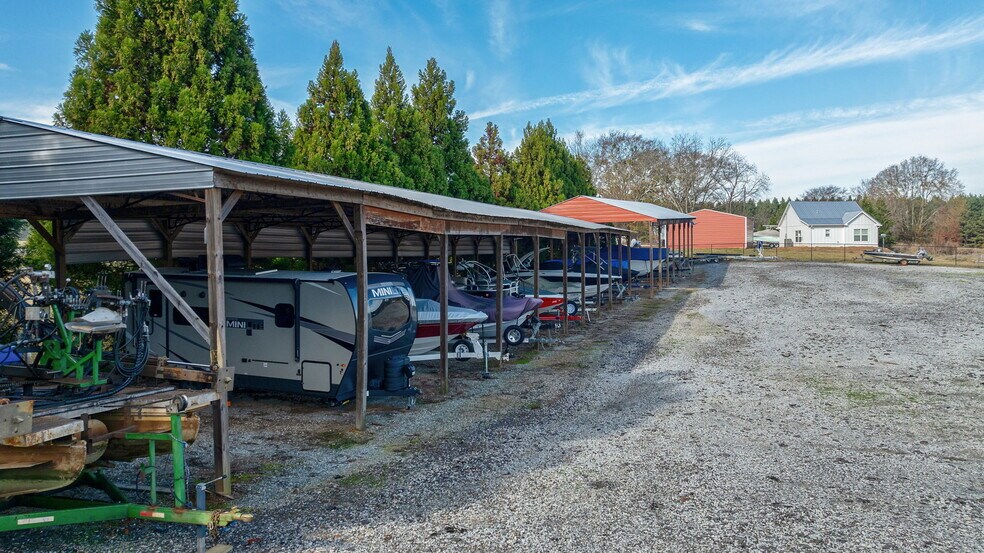 More Photos Of 1020 Blue Springs Rd, Buckhead Parking Lot For Sale