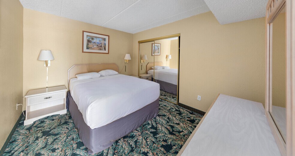 More Photos Of 4109 Padre Blvd, South Padre Island Hotel For Sale
