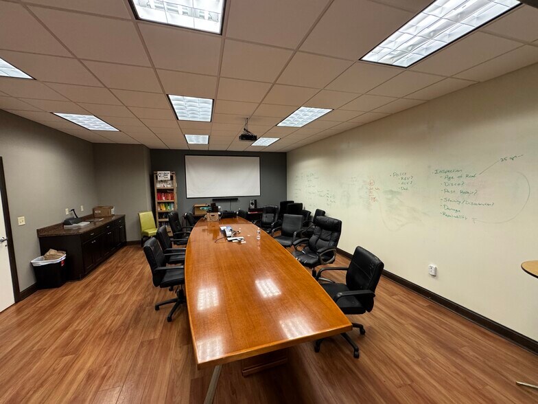 More Photos Of 118-122 Western Ave, Akron Coworking Space