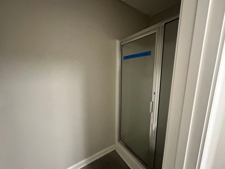 More Photos Of 5920 Odell St, Cumming Office For Sale