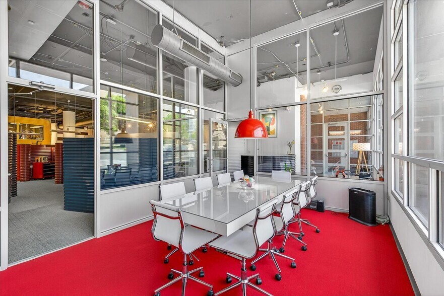 More Photos Of 155 E Wilson St, Madison Office For Sale