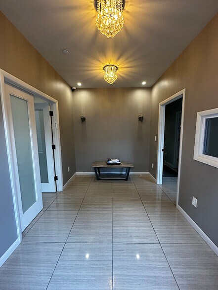 More Photos Of 1010 W Elizabeth Ave, Linden Warehouse For Lease