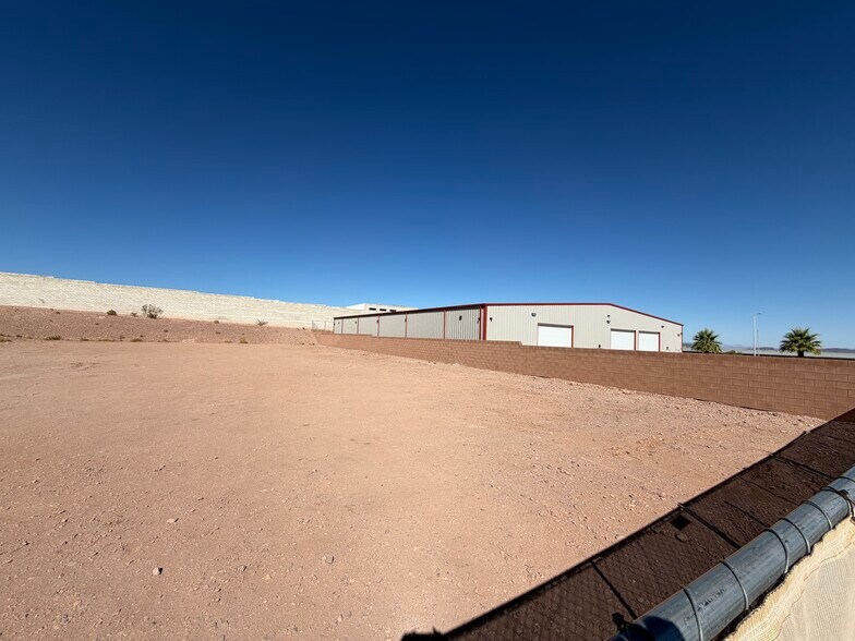 More Photos Of 803 Industrial Ct, Boulder City Land For Lease