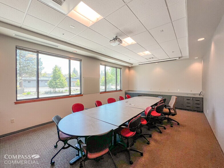 More Photos Of 2796 NW Clearwater Dr, Bend Office For Sale