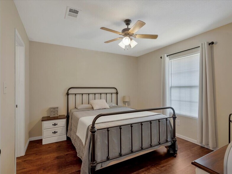 More Photos Of 3205 Sam Rayburn, Brookeland Apartments For Sale