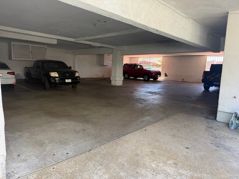 More Photos Of 3940 W 112th St, Inglewood Apartments For Sale