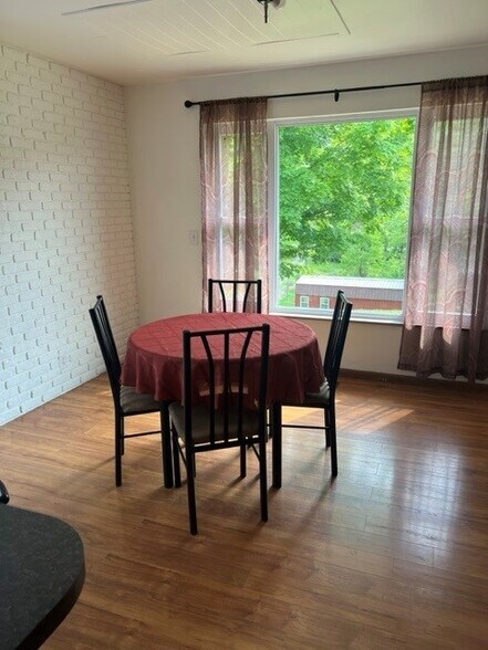 More Photos Of 5010 Washington St W, Cross Lanes Multifamily For Lease