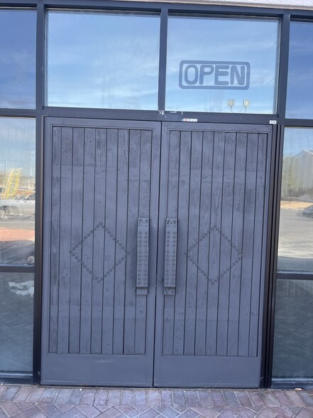 More Photos Of 4255 S Durango Dr, Las Vegas Freestanding For Lease