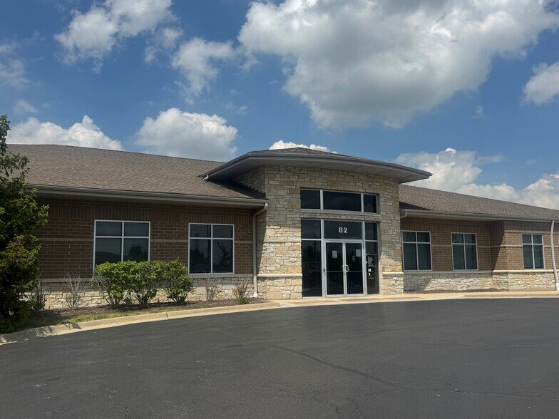 More Photos Of 82 Miller Dr, North Aurora Medical For Lease