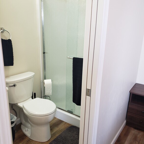 More Photos Of 1314 W Pierce St, Burns Trailer Camper Park For Sale