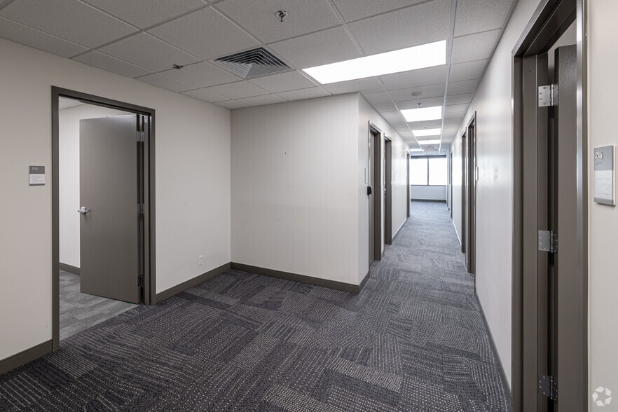 More Photos Of 112 W Center St, Fayetteville Office For Sale