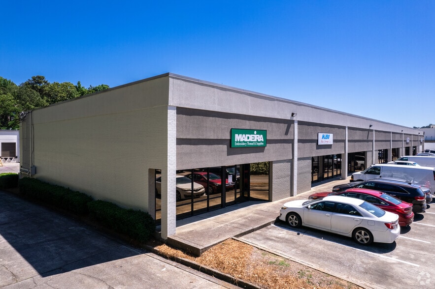 More Photos Of 402-416 Business Center Dr, Birmingham Unknown For Lease