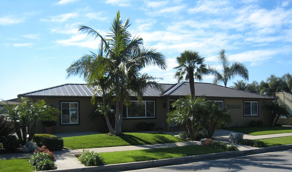 More Photos Of 118 N State College Blvd, Fullerton Medical For Lease