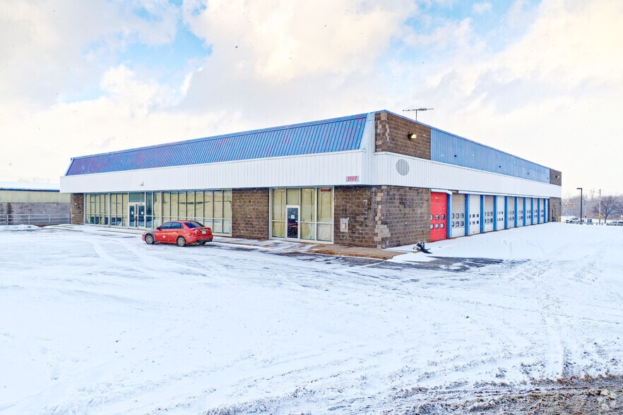 More Photos Of 1181 N Greece Rd, Rochester Freestanding For Lease