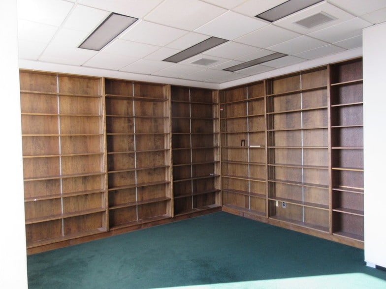 More Photos Of 151 S Rose St, Kalamazoo Medical For Sale