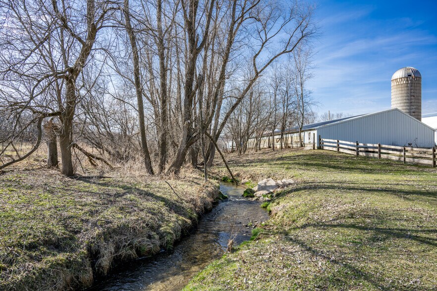 More Photos Of 26225 State Highway 71, Wilton Specialty For Sale