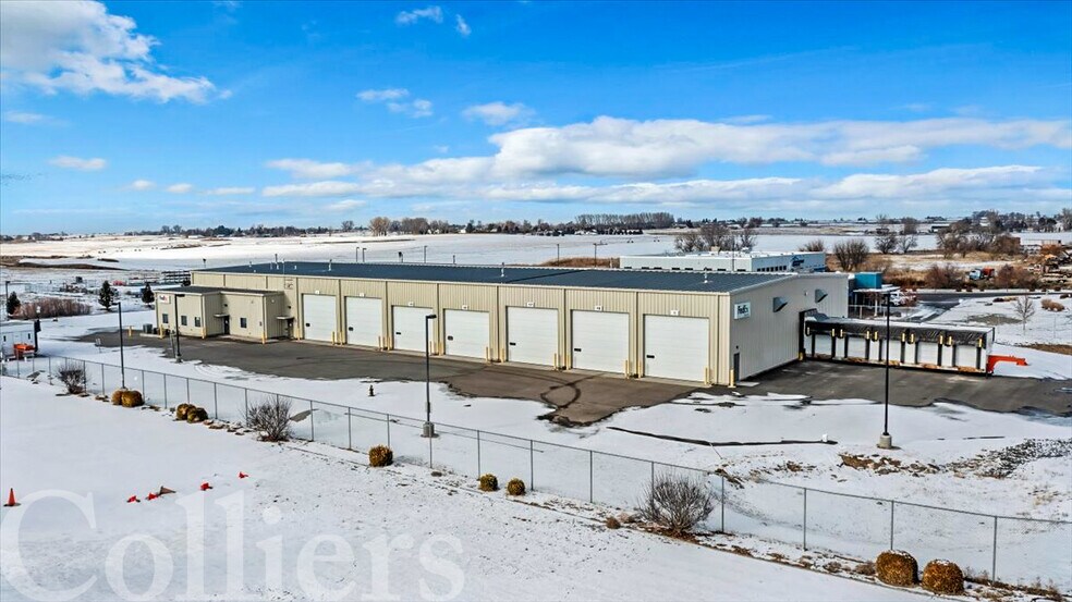 More Photos Of 382 American Ave, Jerome Warehouse For Lease