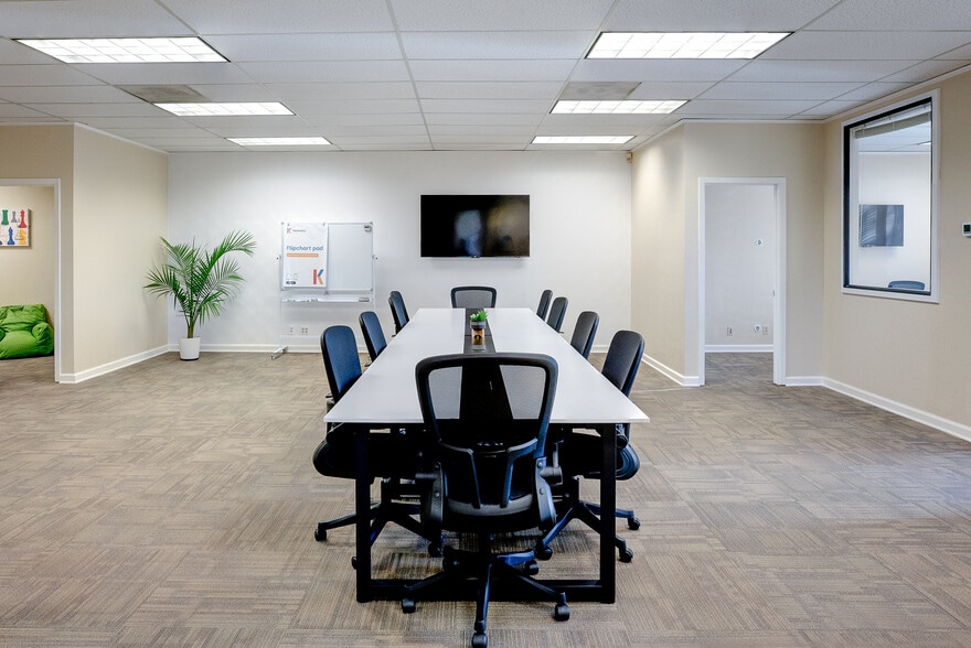 More Photos Of 71 Washington St, Santa Clara Storefront Retail Office For Sale