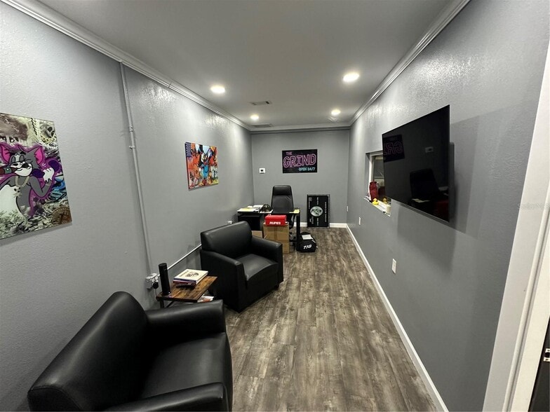 More Photos Of 4457-4459 Holden Rd, Lakeland Warehouse For Sale