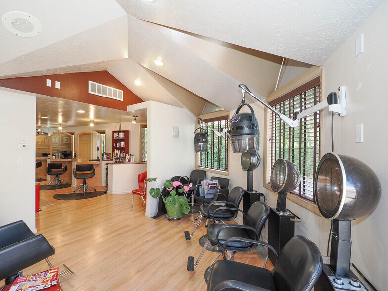 More Photos Of 1565 E 3900 S, Salt Lake City Office For Sale