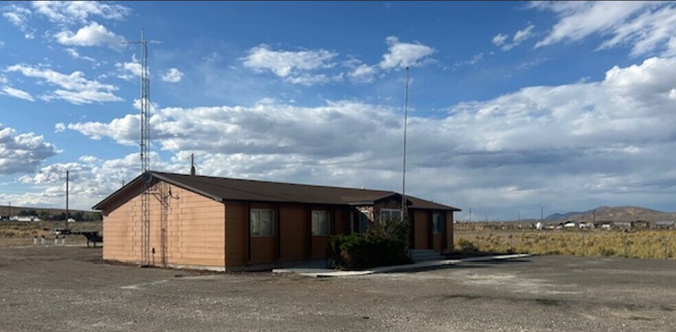 Primary Photo Of 899 Humboldt ave, Wells Office For Sale