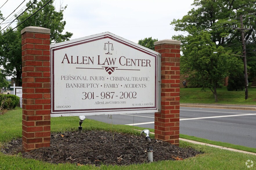 More Photos Of 301 S Frederick Ave, Gaithersburg Office For Sale