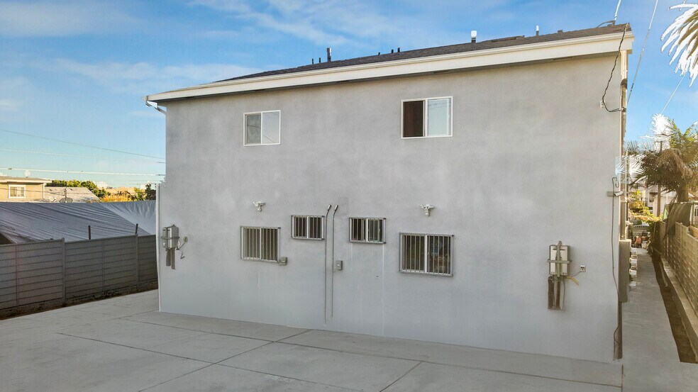 More Photos Of 2531 Folsom St, Los Angeles Apartments For Sale