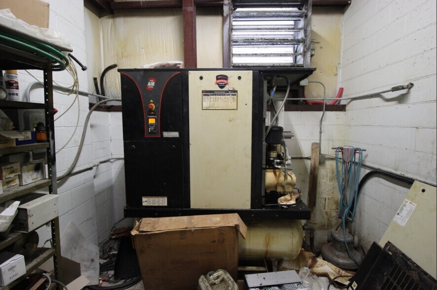 More Photos Of 235-257 Ormond St, Rochester Manufacturing For Sale