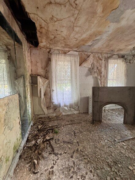 More Photos Of 238 N 53rd St, Philadelphia Funeral Home For Sale