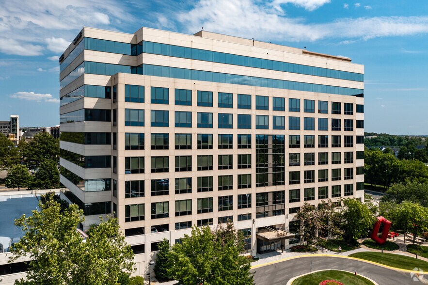 More Photos Of 2325 Dulles Corner Blvd, Herndon Office For Lease