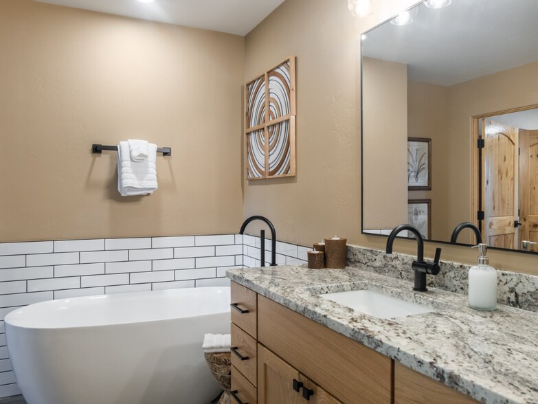 More Photos Of 17 Winter Park Ln, Angel Fire Multifamily For Sale