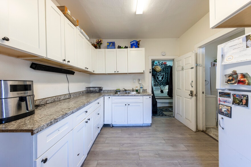 More Photos Of 322 B St, Marysville Apartments For Sale