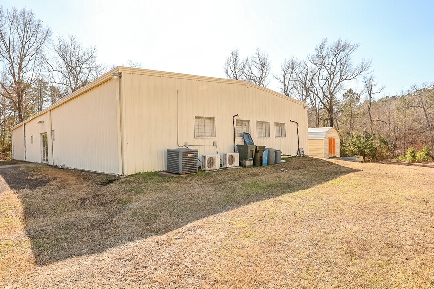 More Photos Of 5805 HWY 135, Gladewater Flex For Sale