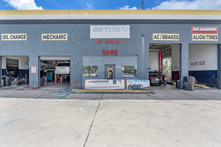 More Photos Of 3593 S Military Trl, Lake Worth Auto Repair For Sale