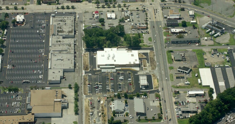 More Photos Of 5221 Brook Rd, Richmond General Retail For Sale