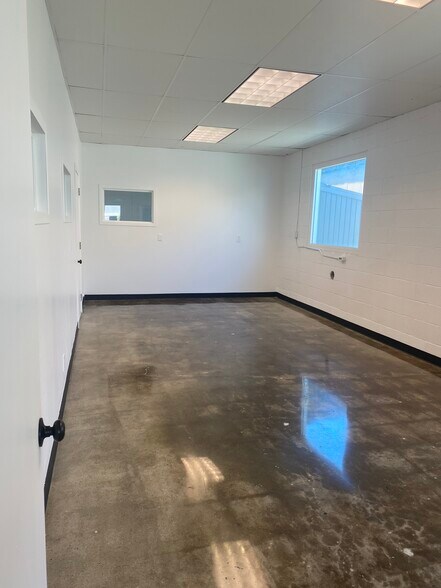 More Photos Of 121 Penn St, El Segundo Flex For Sale