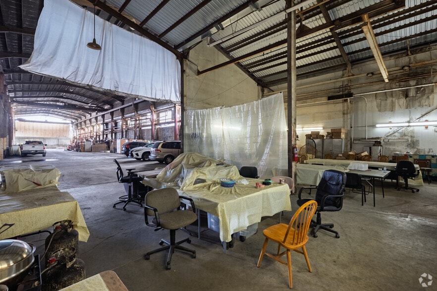 More Photos Of 141 S Maple Ave, South San Francisco Warehouse For Sale